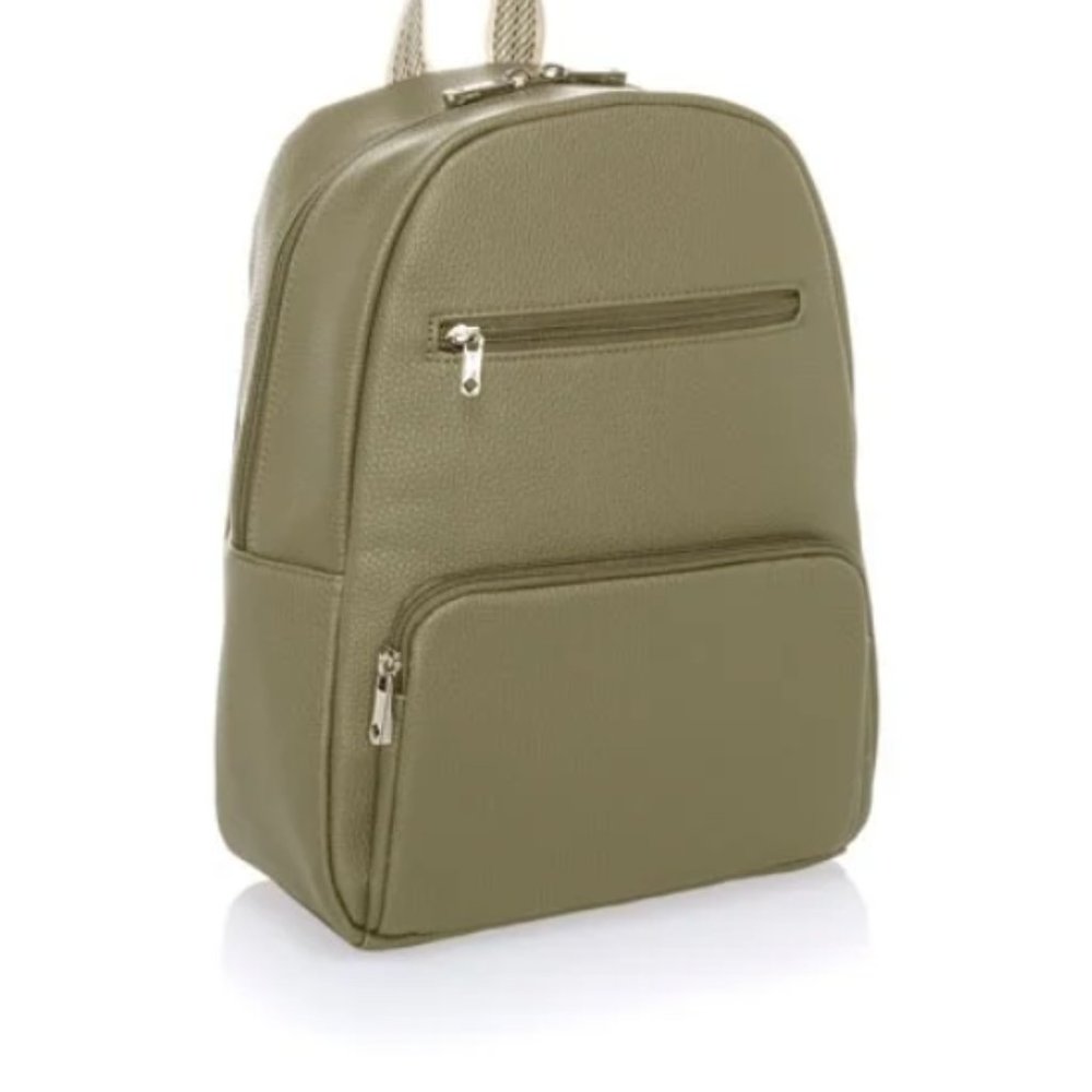 NWT - Thirty-one Boutique Backpack in Olive Pebble